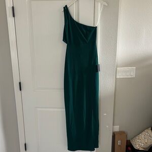 Lulu's Dark Green One-Shoulder Formal Dress